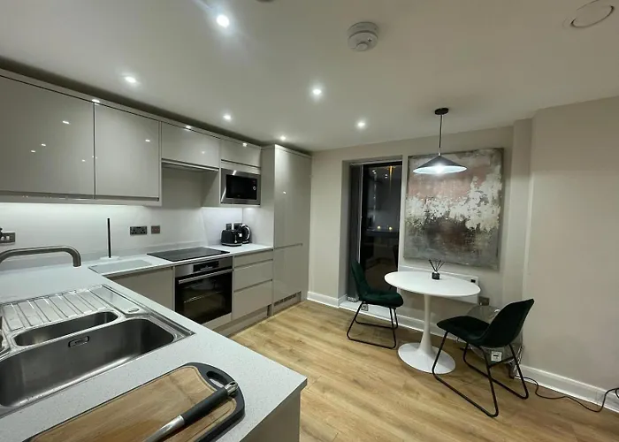 Centre Chic Leeds (West Yorkshire)