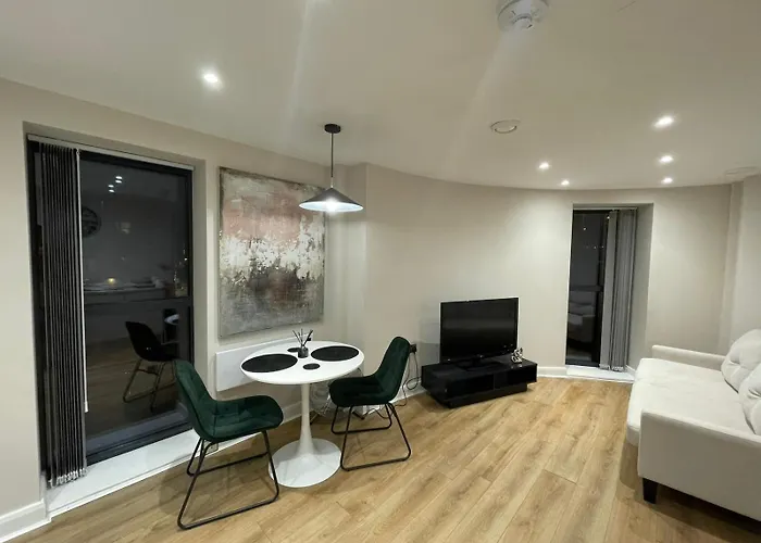 Centre Chic Leeds (West Yorkshire)